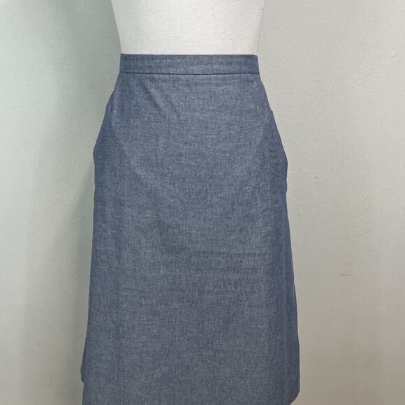 Kasper Skirt size 10 Blue Chambray Knee A Line Pockets Modest Casual Career - Picture 2 of 9